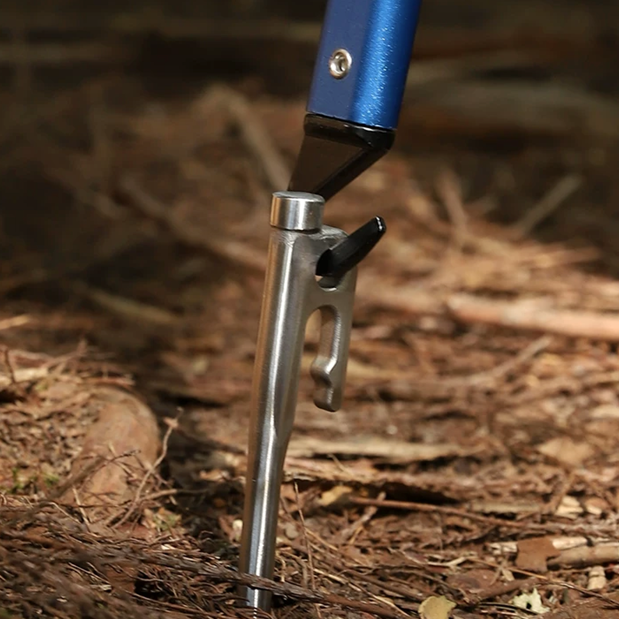 Multi-Function Camping Stake Hammer - Image 3